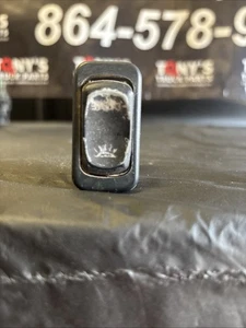 FREIGHTLINER Dome Light Rocker Switch A06-30769-084 - Picture 1 of 5
