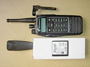 Motorola DP3600 UHF 403-470MHz DMR Digital c/w NEW HOUSING & NOS battery #B - Photo 1/13