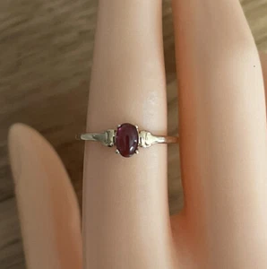 Anello solitario granato cabuceon oro giallo 9 carati 0,75 carati, Regno Unito taglia O - Foto 1 di 5