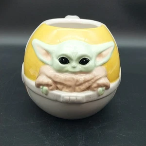 Star Wars 3D The Mandalorian Grogu en cápsula taza de café bebé yoga figura - Imagen 1 de 12