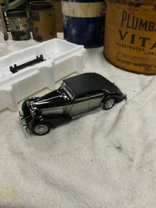 FRANKLIN MINT 1939 MAYBACH ZEPPELIN TOURING LIMOUSINE SCHWARZ/SILBER IM MASSSTAB 1:24 - Bild 1 von 6