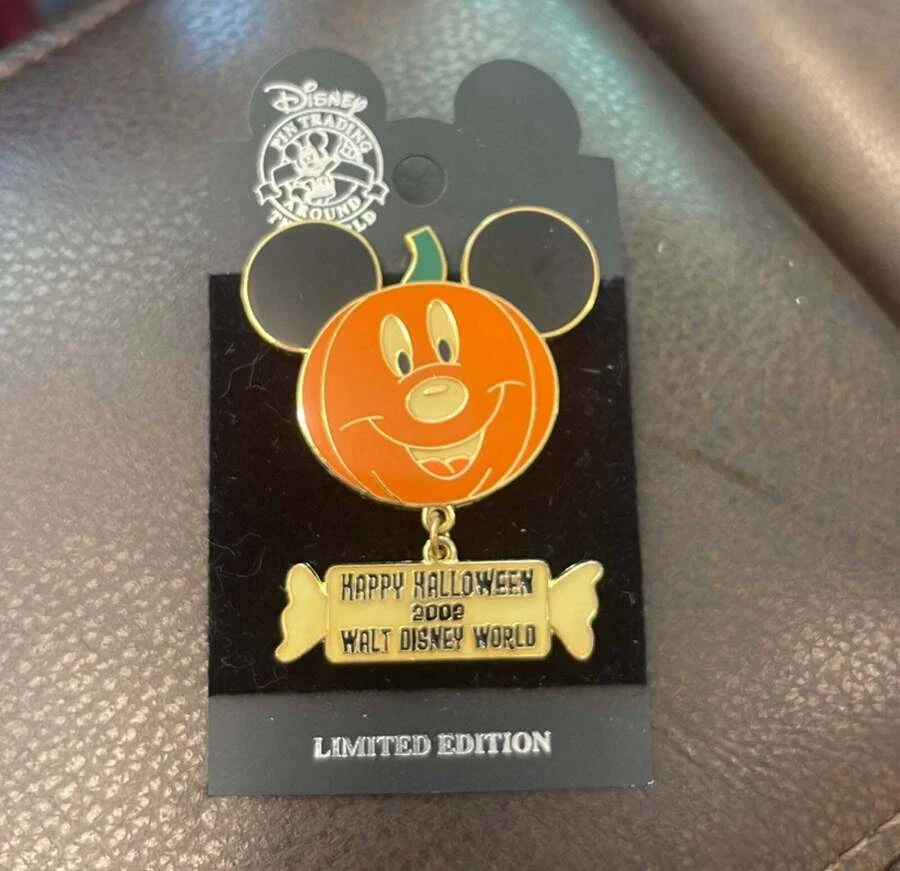 Disney LE  Happy Halloween 2002 WDW Pin - Image 1 of 1