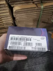 Intel Core i3-8300 SR3XY QUAD CORE CPU 3.70 GHz 8MB CACHE CPU - Picture 1 of 4