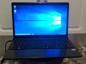 Notebook Economico Samsung NP300E5x 15" Core i3 2,10 GHz - HDD 500 GB - Ram 4GB - Foto 1 di 8