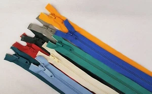Cremalleras separadoras de plástico de garra de 30 y 30 1/2" - Paquete de 9 - Imagen 1 de 1