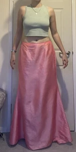Stunning Long Skirt - Picture 1 of 3