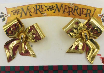 The More The Merrier Gold-Tone Christmas Bow Drop Earrings Gold 1”  NEW NWT - Image 1 of 4