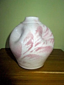 Mini jarrón de cerámica artística hecha a mano de 3,5" / maceta diseño de hoja malva COMO NUEVO Alaska - Imagen 1 de 4