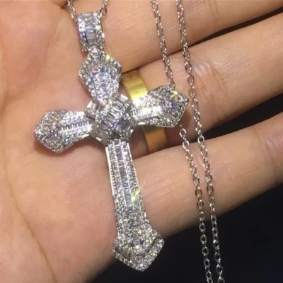 Kreuz Anhänger mit Halskette Strasssteine Religion Gott Jesus Kette unisex bling - Bild 1 von 4