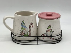 Pfefferminze und Kiefer Zucker und Milchkännchen Set im Metallhalter Wichtel Weihnachten - Bild 1 von 7