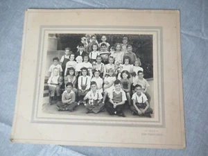 Foto en blanco y negro de niños en edad escolar - 1943 San Francisco - 10x12 - 4 200 - Imagen 1 de 4