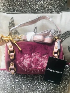 NEW JUICY COUTURE VELOUR TWIN DOGS DESIGN SMALL BARREL BAG WITH CHARMS - Picture 1 of 5