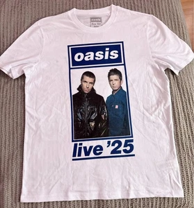 NEW Oasis Live ‘25 World Tour Cities T-Shirt Men’s Size Large - Picture 1 of 3
