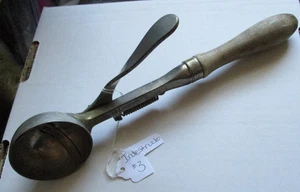 Antique No 3 Indestructo Metal Blade Reads 20 & Wooden Ice Cream Scooper 10.5" - Picture 1 of 6