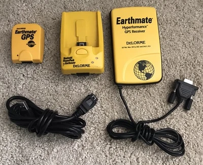 DeLorme Earthmate Hyperformance GPS Receiver, Transmitter, Power Pack Untested - Image 1 of 4