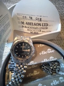 Gents/unisex Divers Watch By ELLESSE 200 Meters Waterproof In VGC AND GWO - Picture 1 of 2