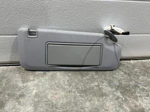 16- 21 CHEVY MALIBU RIGHT PASSENGER SIDE SUN VISOR GRAY - Picture 1 of 3