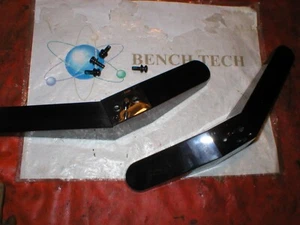 Patas base con herrajes Toshiba modelo 49L510U18 - Imagen 1 de 2
