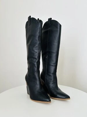 Botas altas femininas JESSICA SIMPSON couro preto "Havrie" wedge ocidental tamanho 6,5M - Imagem 1 de 4