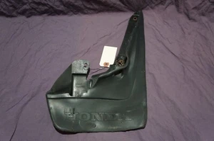 OEM Honda 75800-SH3-A000-R 88-91 Civic Hatch Front Right Mud Guard Genuine - Picture 1 of 14