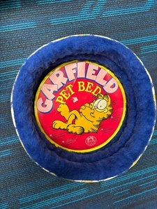 Vintage 1978 Garfield Pet Bed New Old Stock 14”x14”x5” RARE - Picture 1 of 9