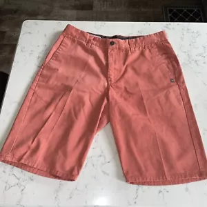 Volcom Corpo Class Chino Shorts RED Size 30 Skate Beach Surf Outdoor Great Cond - Picture 1 of 8