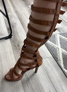 Red Circle Platform Shoe Sandal Stripper Pole dancer Drag Queen Runway 8.5 New - Picture 1 of 11