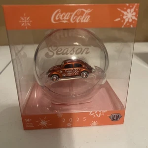 2025 M2 Machines Christmas Ornament Coca Cola 1953 Volkswagen Beetle - Picture 1 of 4