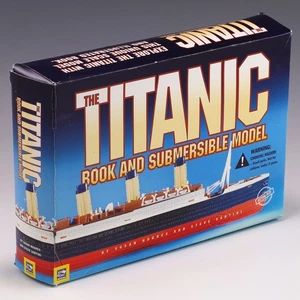 The Titanic Book and Submersible Model by Susan Hughes & Steve Santini - Imagen 1 de 12
