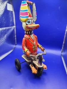 Vintage Collector Series Duck On A Bike Wind Up Tin Toy - Picture 1 of 11