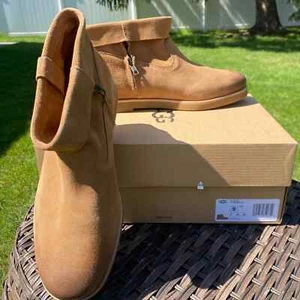 NWT/NIB UGG Women Suede Josefene Foldover Cuff Boots in Chestnut (Sz. 9) - Picture 1 of 10