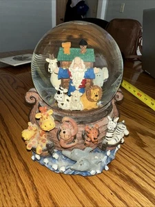 Vintage Snow Globe, Santa & Noah's Ark, Musical - Picture 1 of 5