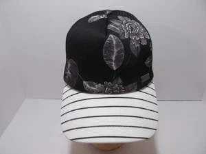 ROXY Negro y Blanco Flores de Amor Malla Snapback OSFM Gorra Sombrero - Imagen 1 de 7