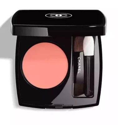 Chanel Ombre Essentielle Multi-Use Longwearing Eyeshadow In ROSE CHARNEL #228 - Image 1 of 4