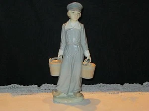 Lladro Dutch Boy With Water/Milk Pail #4811 - Retired - Picture 1 of 8