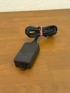 Original Microsoft Surface Netzteil Ladegerät Model 1706, 65W - Bild 1 von 2
