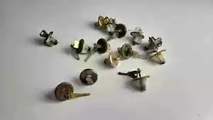 14 x Vintage Weiser Lock Key-in-Knob Lock Cylinders - Copper, Bronze, Brass Keys - Picture 1 of 9