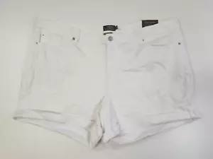 TORRID Women's White Jean Shorts Size 26 Boyfriend Roll Cuff Mid-Rise NWT - Picture 1 of 2