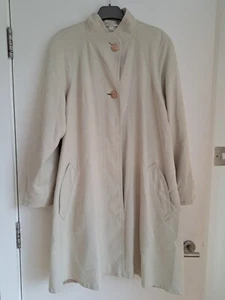 DANNIMAC Faux Suede Coat Size M 14-16 Classic Ivory Cream Soft Satin Lined - Picture 1 of 15