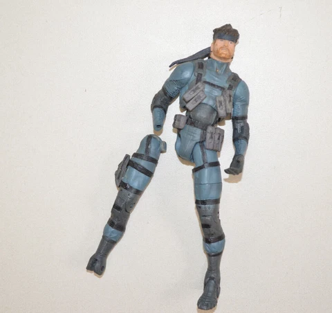 Vintage METAL GEAR SOLID SOLID SNAKE Action Figure For Parts McFarlane 2001 Cover