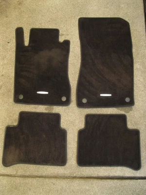 07-09 Mercedes Benz W211 (RWD) E350 E550 Front & Rear Floor Mat Set of 4 OEM - Imagem 1 de 4