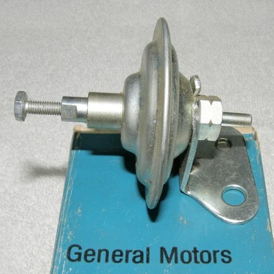 NOS 1959-64 Full-size Oldsmobile 2-BC Carburetor Throttle Return Check Foto 1 de 4