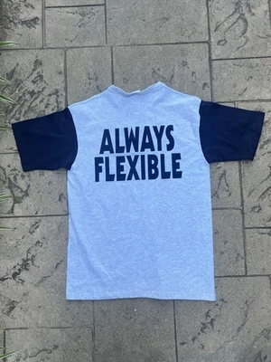 Camiseta De Colección Semper Gumby Food Division “Siempre Flexible” Dos Tonos Foto 1 de 4