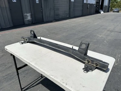 Barra de amarre de soporte de radiador inferior Chevy Traverse Buick Enclave 2009-2017 OEM Foto 1 de 4