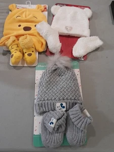 Nuevos tres juegos de sombreros y botines Baby Pooh Peanuts Disney - Imagen 1 de 5