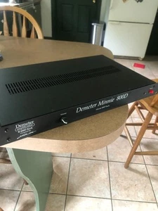Amplificatore di potenza Demeter Rack 800D Minnie 800D versione rackmount - come nuovo - Foto 1 di 3