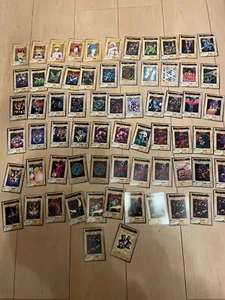 Juego de Cartas Bandai Yu-Gi-Oh Carddass Gran Lote Conjunto Japonés Raro Estuche de Tarjetas de Colección - Imagen 1 de 10