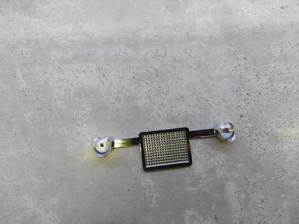 1/18 Phares et radiateur Jaguar type E 1961 Bburago - Photo 1/1