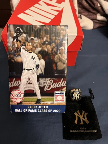 Derek Jeter HOF Replica Plaque Statue. Comes With The 1996 WS Ring Cover