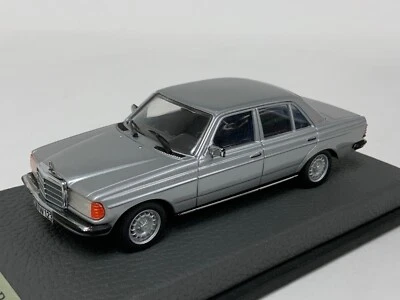 1/43 Minichamps Mercedes E Class W123 1975-86 in Silver on Leather base A1045 - Image 1 of 4